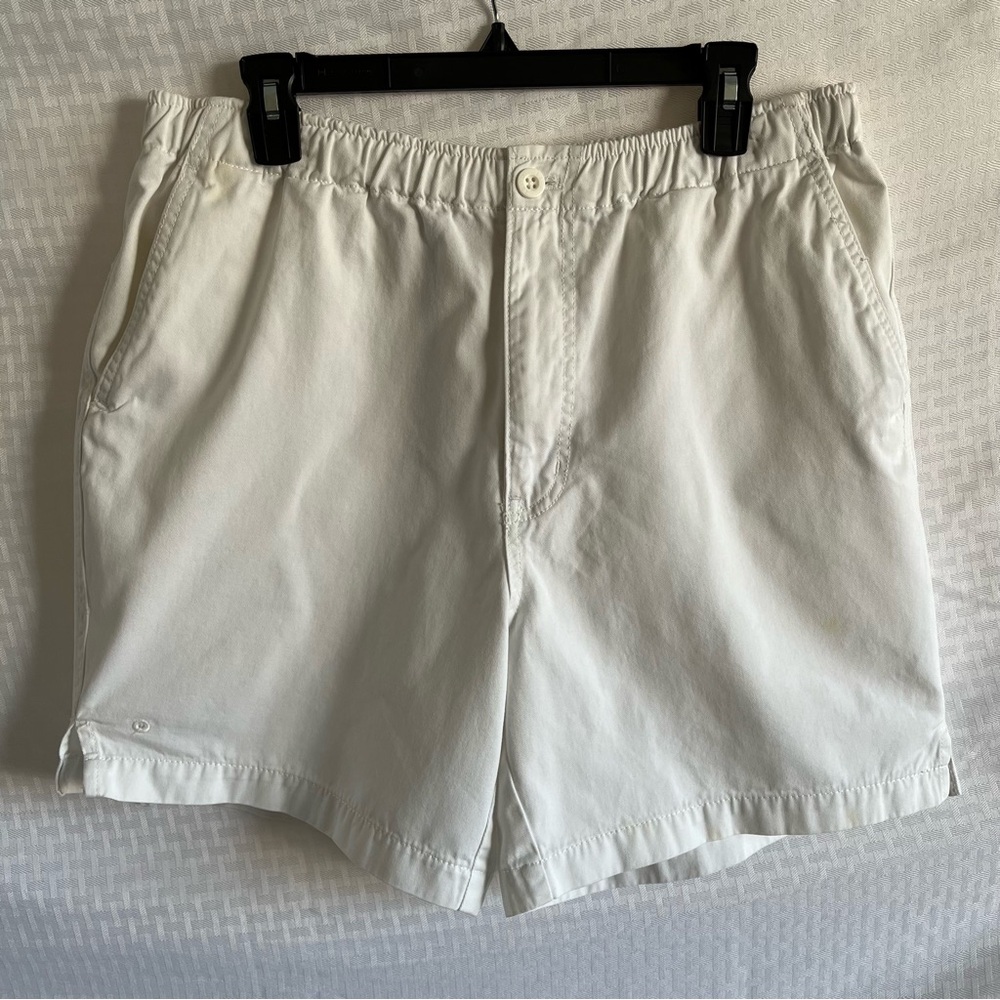IZOD Flat Front Elasticized Waist Drawstring Red Label Shorts White Medium 32”